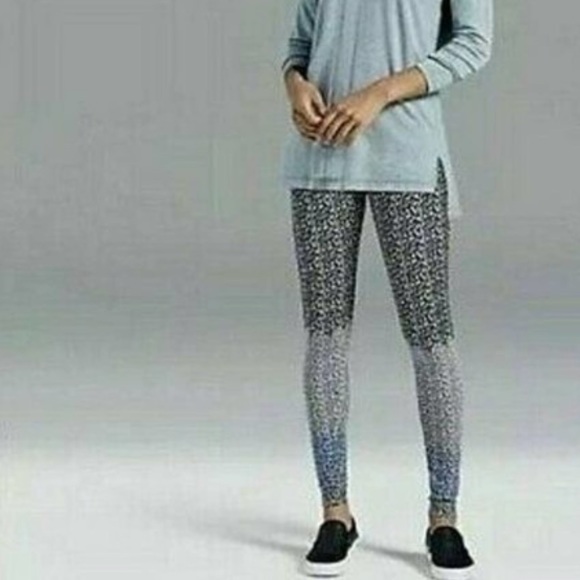 CABI Easy Leggings Ombre Animal Print Pull On-Large - Picture 4 of 4